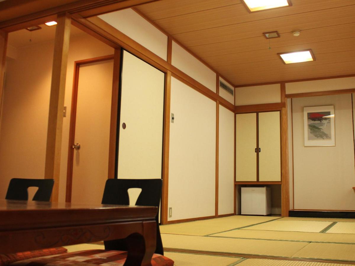 Hotel Livemax Budget Iyo Mishima Shikokuchuo Екстер'єр фото