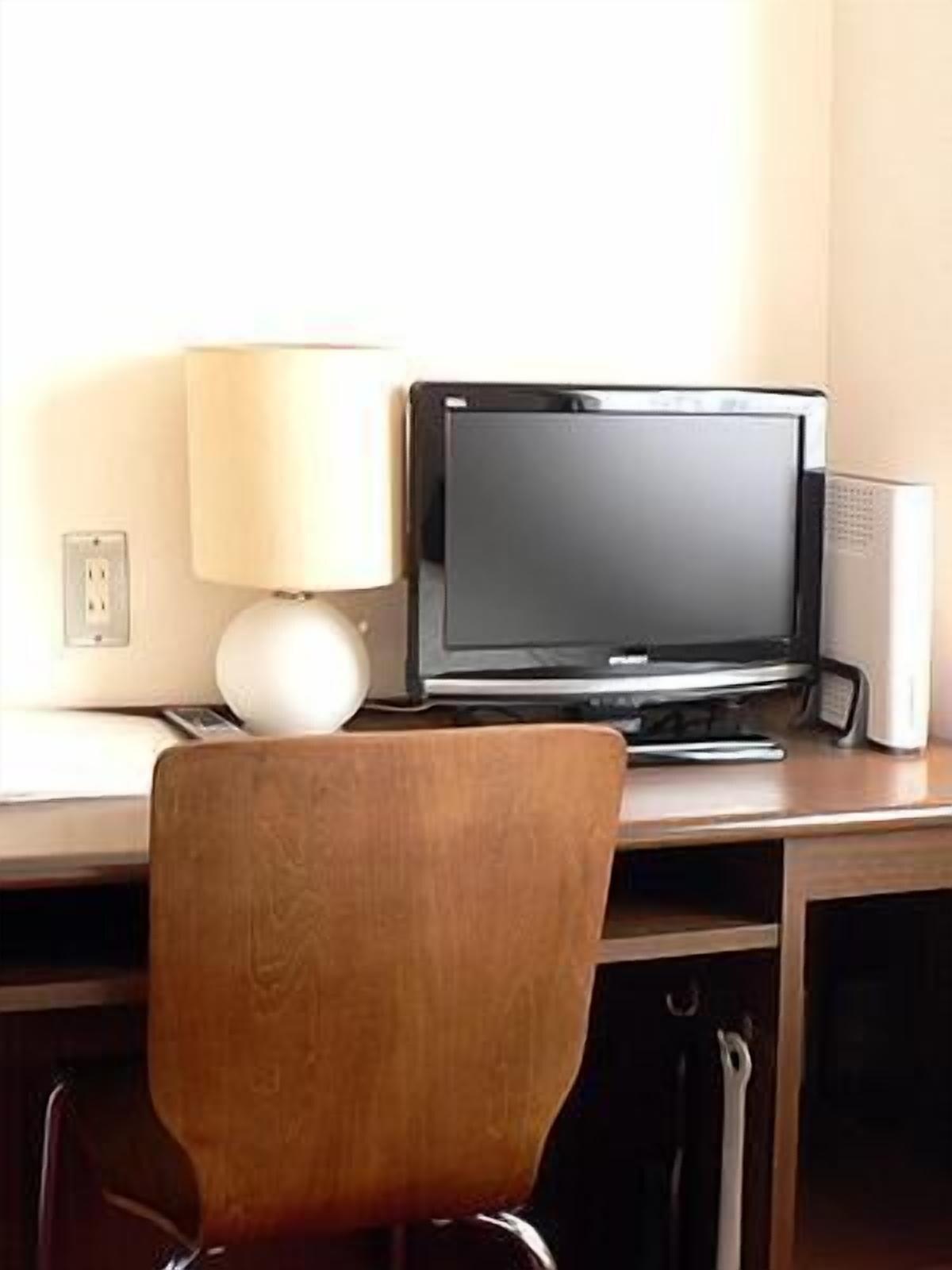Hotel Livemax Budget Iyo Mishima Shikokuchuo Екстер'єр фото