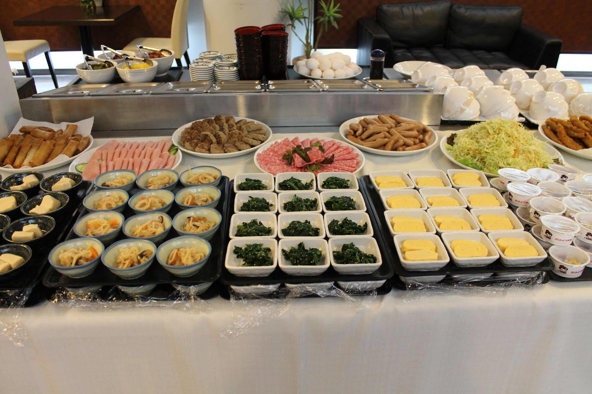 Hotel Livemax Budget Iyo Mishima Shikokuchuo Екстер'єр фото