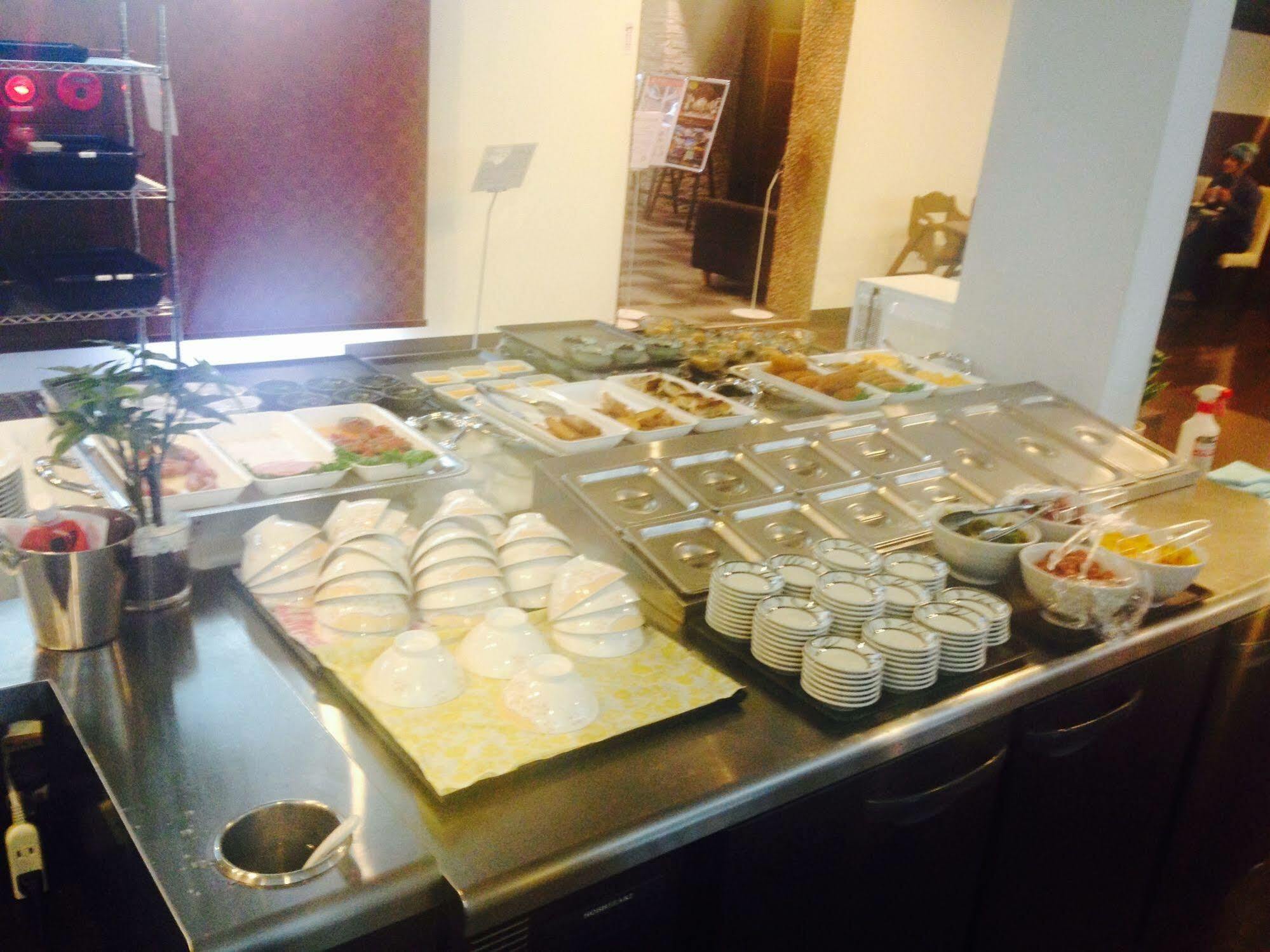 Hotel Livemax Budget Iyo Mishima Shikokuchuo Екстер'єр фото